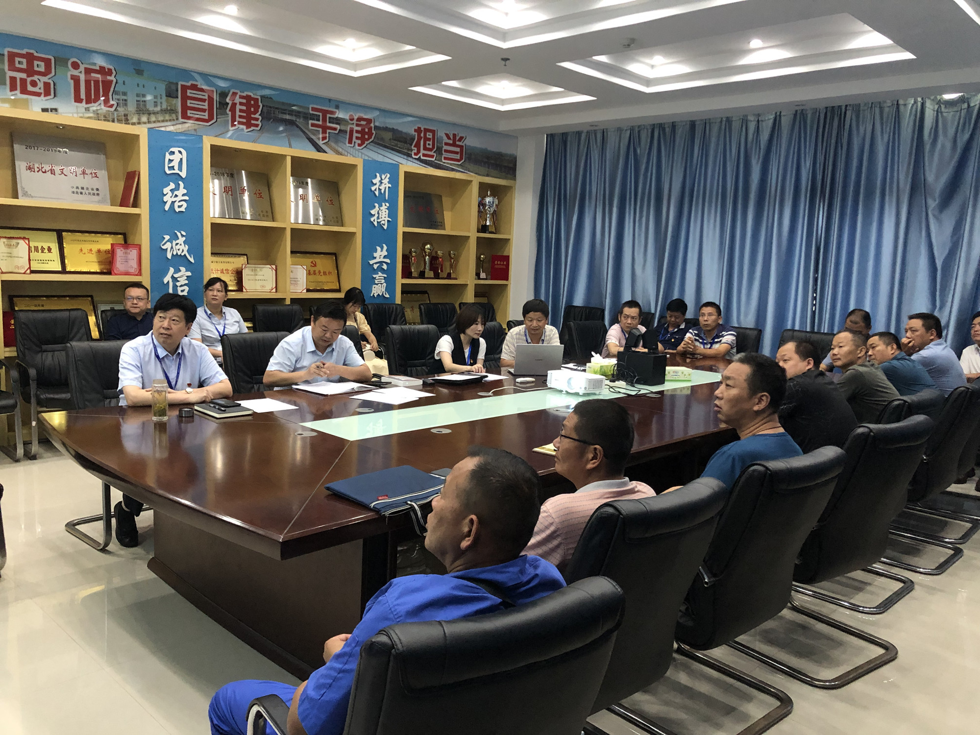 ��ҳ- �������ǲ��й��������