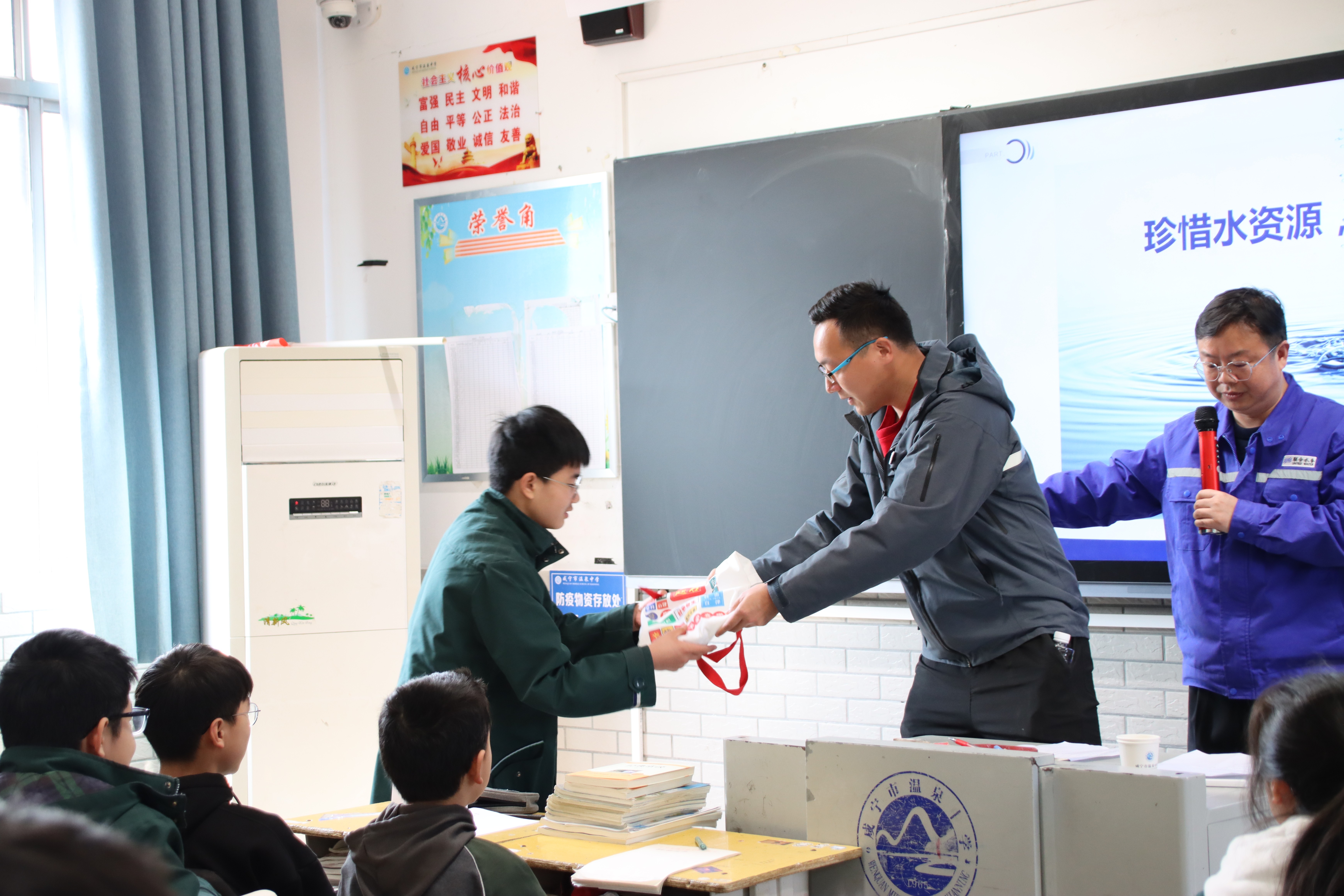 ��ҳ- �������ǲ��й��������